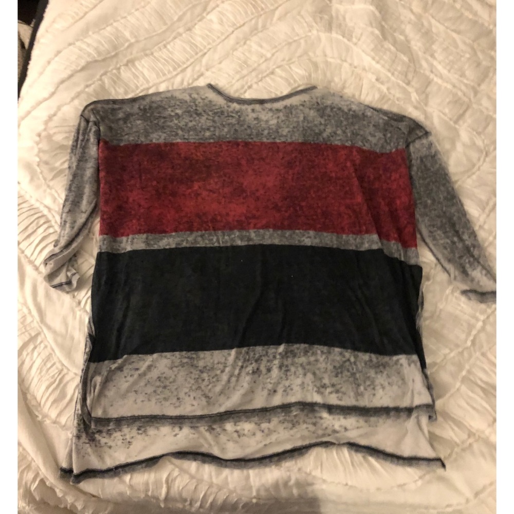 Go couture 3/4s sleeve top